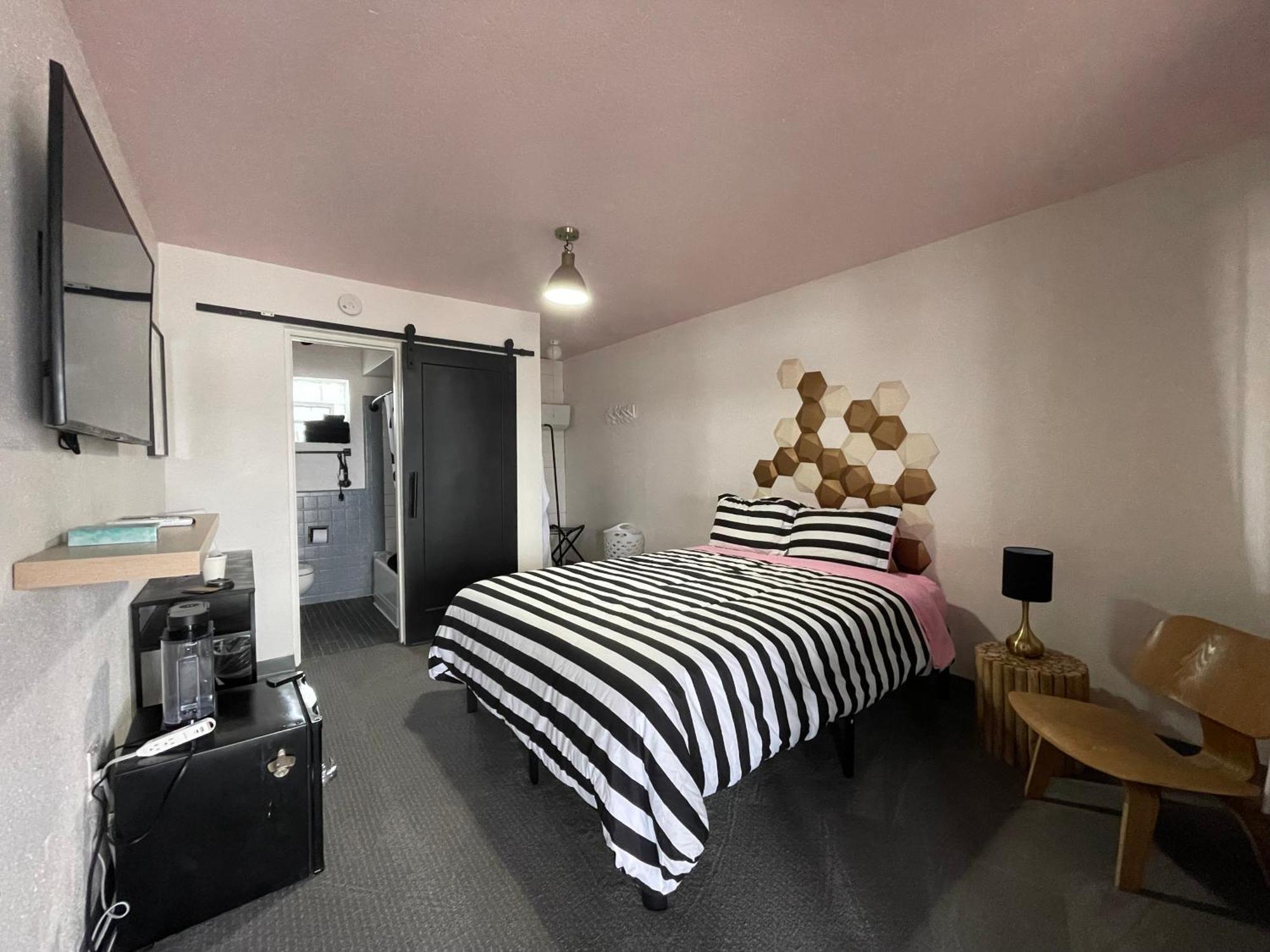 Rainbow Motel Ґрілі Екстер'єр фото
